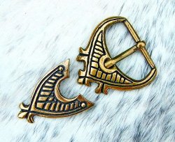Medieval belt end and buckle replica