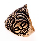 Latène ring with mask representation