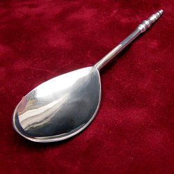 Zinnlffel aus dem Mittelalter