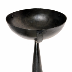 Viking bowl lamp of iron
