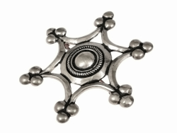 Uta brooch - silver