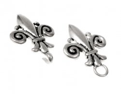 Garment clasp Fleur de lys