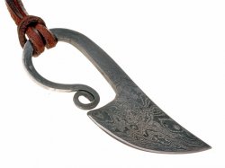 Finger knife of Damascus steel