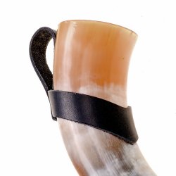 Drinking horn holder in use