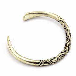 Twisted Arm Ring - silver plated