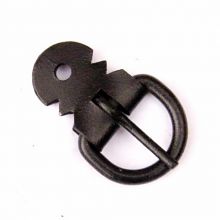 Riveted iron buckle for a gambeson