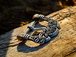 Viking buckle replica from Gokstad