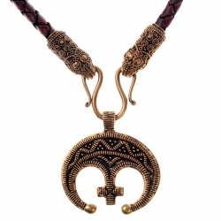 Slavic lunitsa necklace - brown