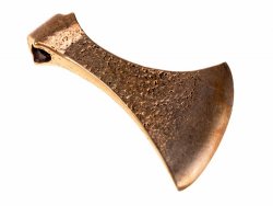 Viking war axe pendant - detail