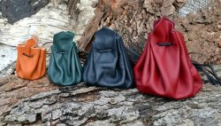 Medieval leather bag / medium