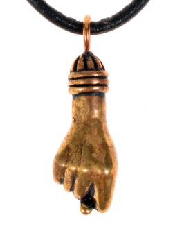 Roman Mano Fico Amulet - bronze