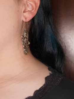 Medieval earring in use