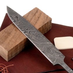 Damascus knife blade