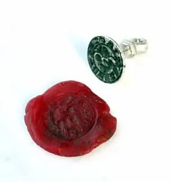 Medieval seal pendant in use