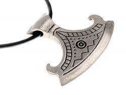 Axe pendant of Perun - detail