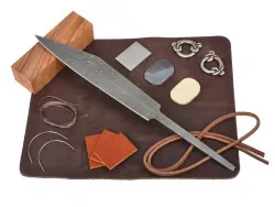 Seax crafting kit with damascus blade
