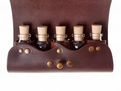 Potion bag with five bottles of 10 ml