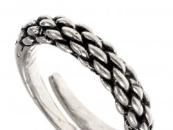 Viking finger ring - detail