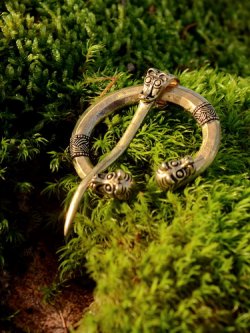 Viking penannular brooch replica