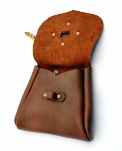 Bjrk viking pouch - open