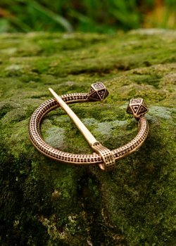 Penannular Brooch of the Vikings