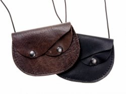 Chest bag in black and brown