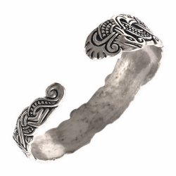 Viking arm ring - detail