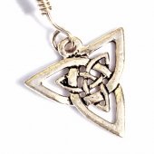 Keltischer Ohrring mit Triangel