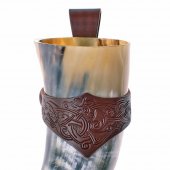 Embossed horn holder - brown