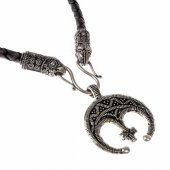 Necklace with lunula pendant