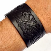 Armband aus Leder mit Arabeske