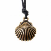 Pilgrims shell amulet - brass