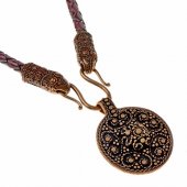 Cord with granulation disc pendant